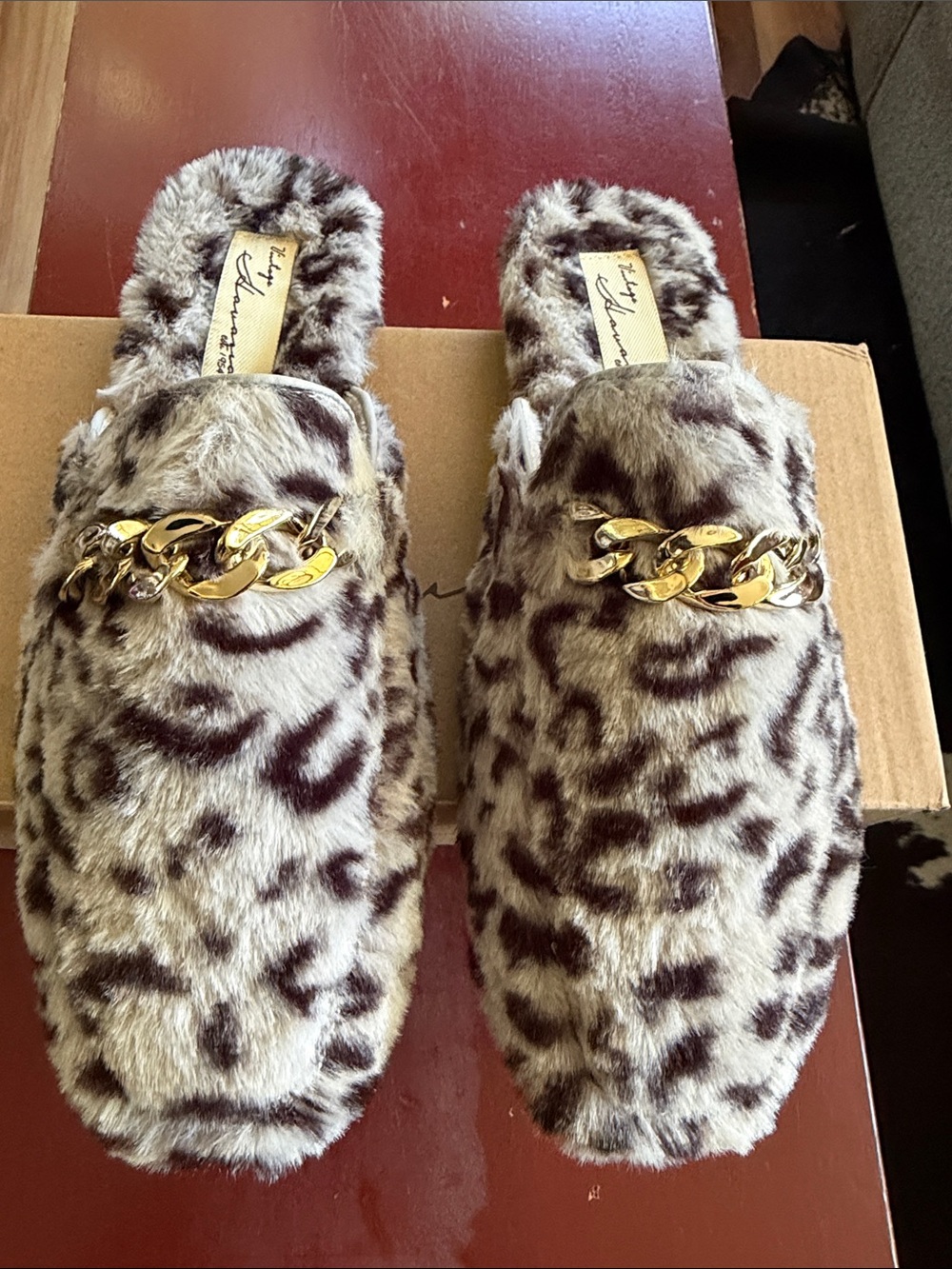 Vintage Havana Grey Cheetah-Print Faux Fur Mule with Gold Chain -